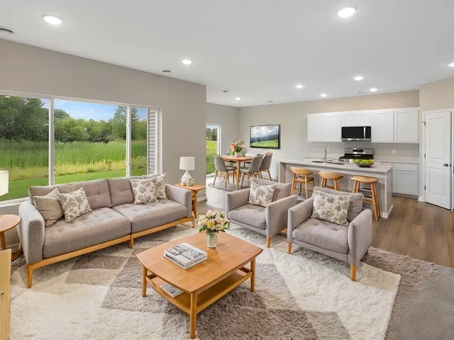 $424,900 | 15911 Finale Court North, Hugo, MN 55038