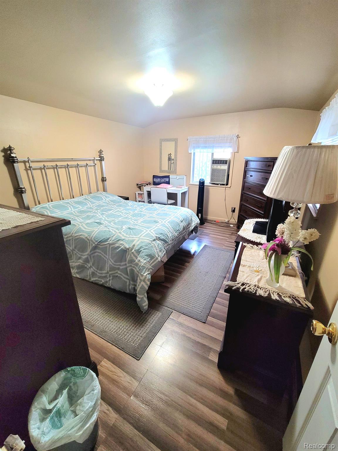 21188 Berg Road Southfield, MI 48033 - Photo 18 of 23 Gallery Image 18