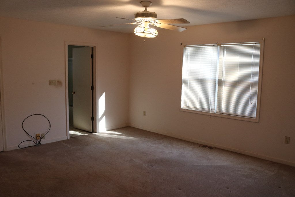 11863 Farmville Road Meherrin, VA 23954 - Photo 10 of 22 Gallery Image 10