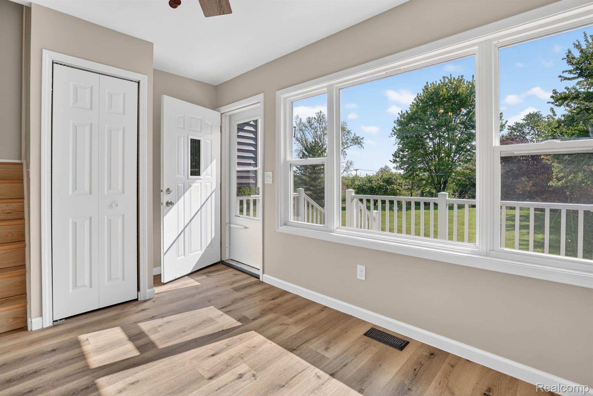 1215 North Oak Road Davison, MI 48423 - Photo 6 of 37