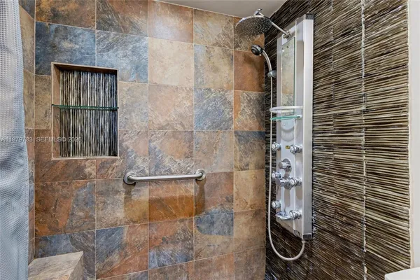 $1,700 | 6650 Royal Palm Boulevard, Unit 204C, Margate, FL 33063