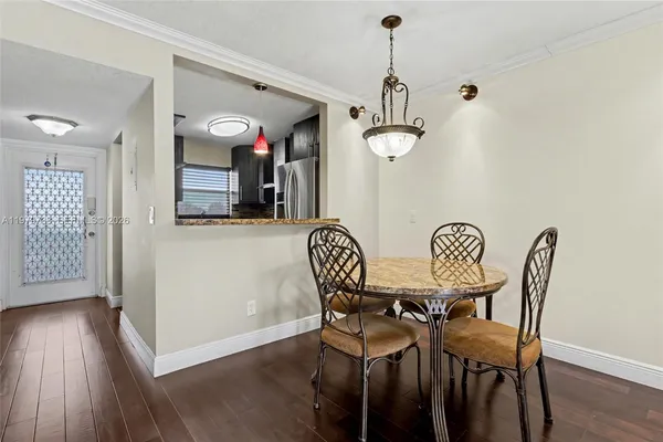 $1,700 | 6650 Royal Palm Boulevard, Unit 204C, Margate, FL 33063