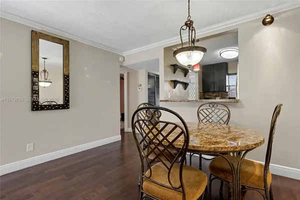 $1,700 | 6650 Royal Palm Boulevard, Unit 204C, Margate, FL 33063