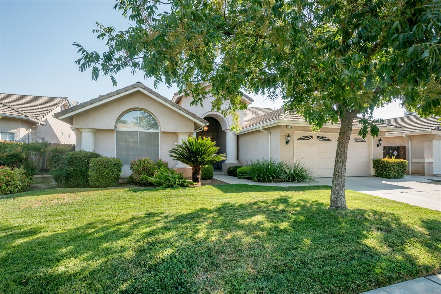 5054 West Decatur Avenue Fresno, CA 93722 - Photo 1 of 37 Gallery Image 1