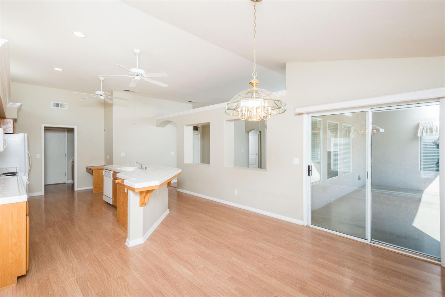 5054 West Decatur Avenue Fresno, CA 93722 - Photo 12 of 37 Gallery Image 12
