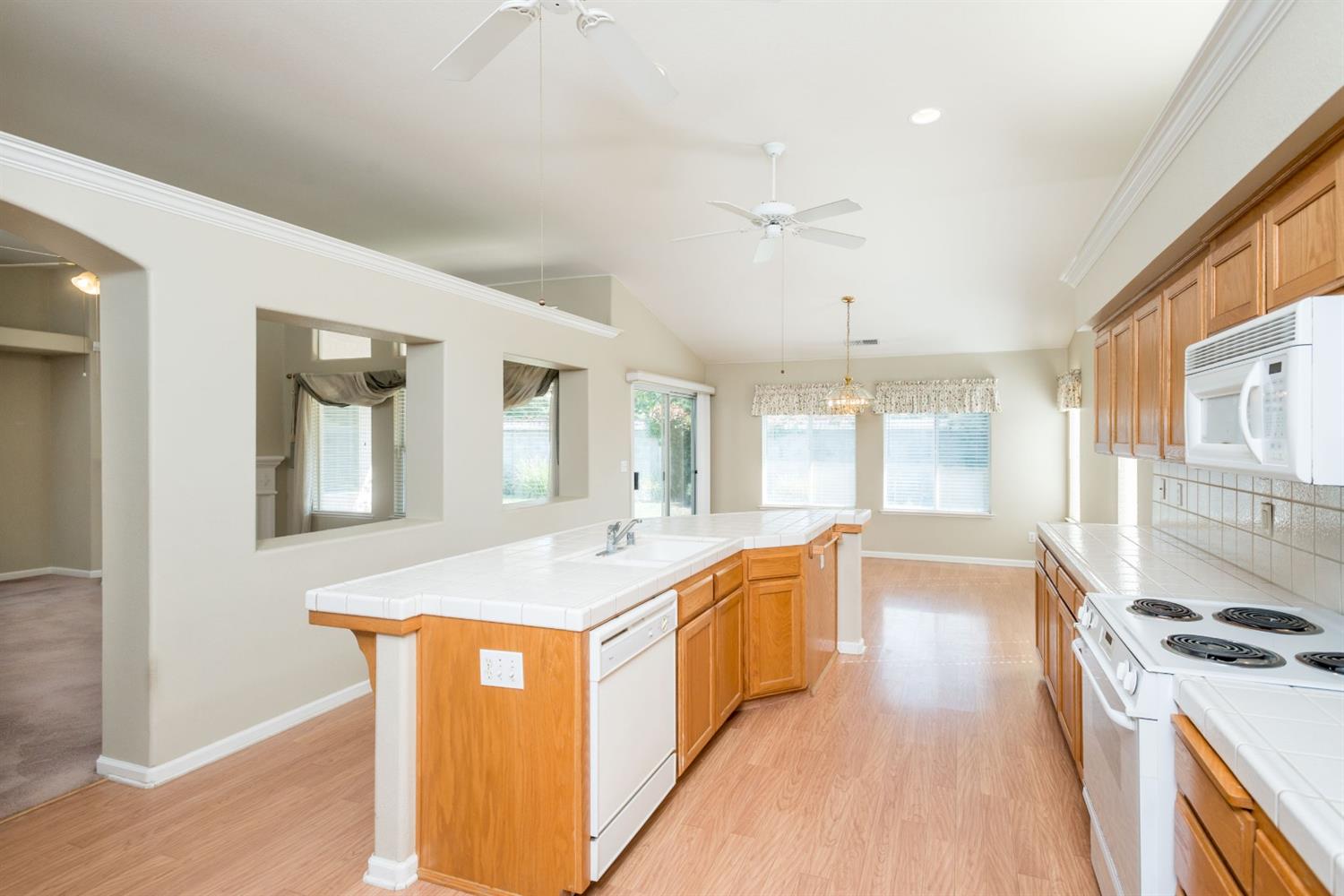 5054 West Decatur Avenue Fresno, CA 93722 - Photo 16 of 37 Gallery Image 16