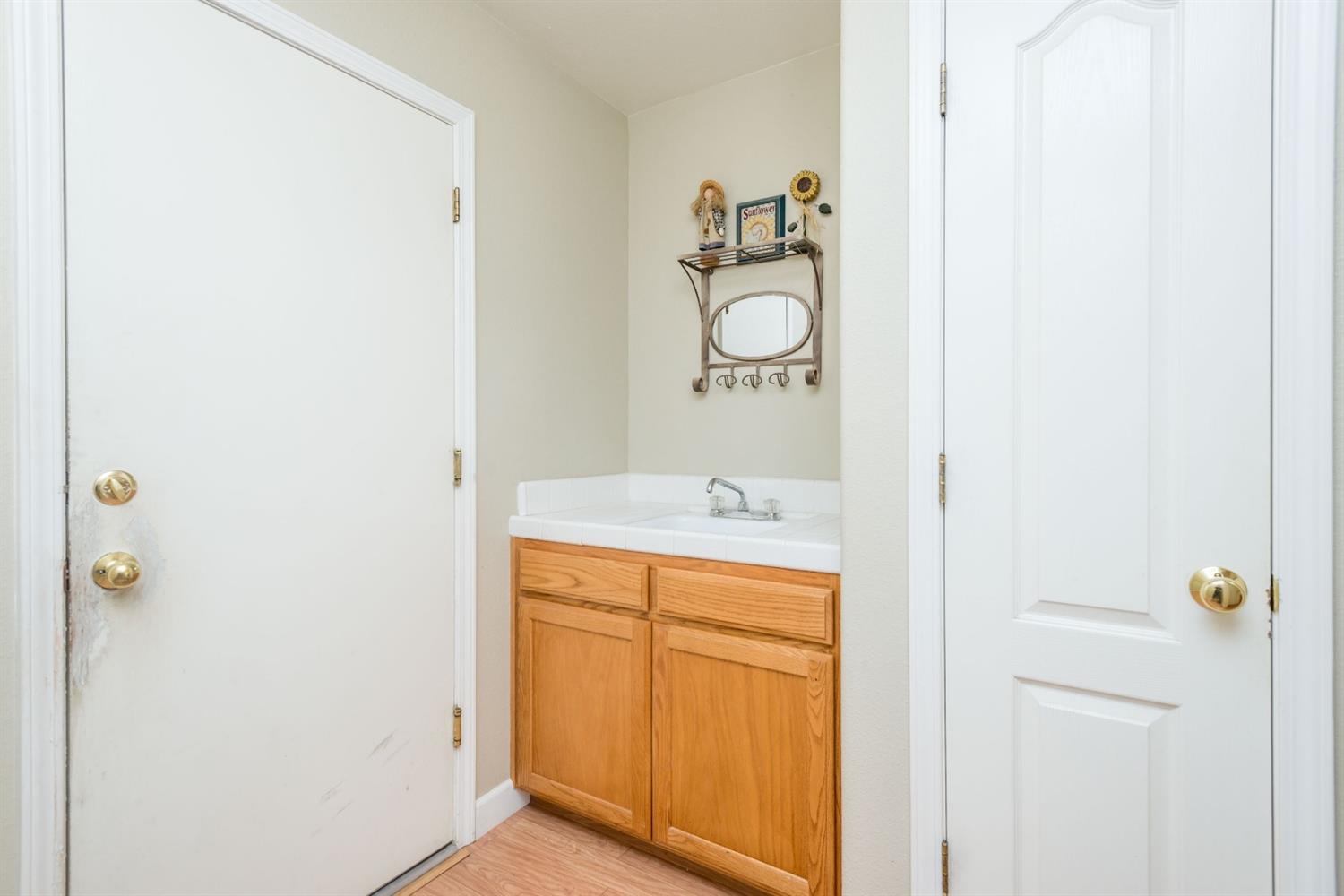 5054 West Decatur Avenue Fresno, CA 93722 - Photo 18 of 37 Gallery Image 18