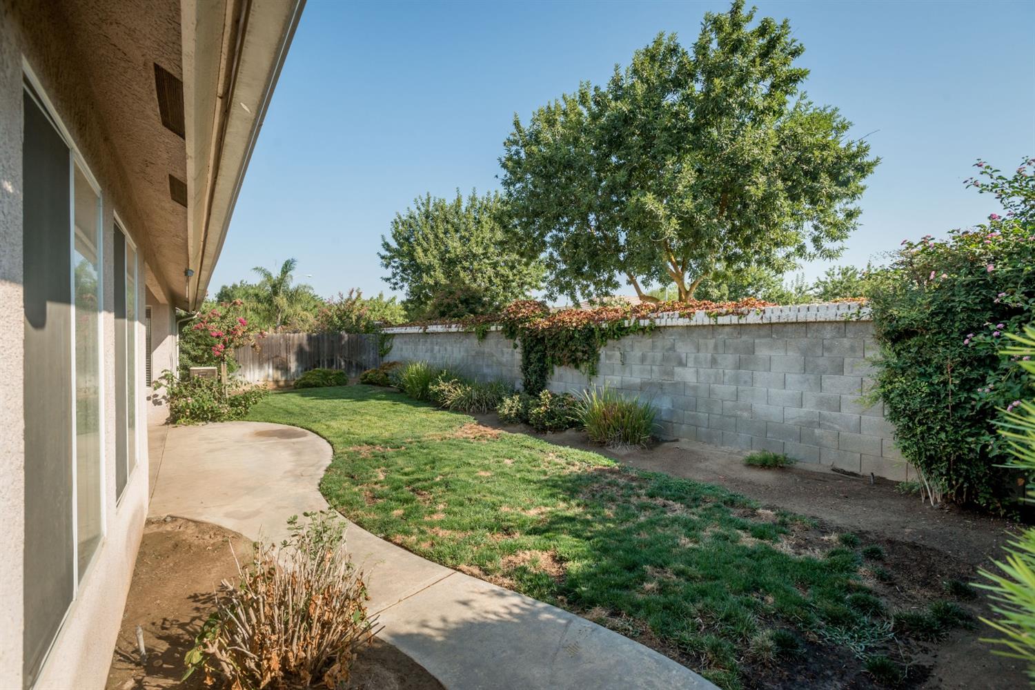 5054 West Decatur Avenue Fresno, CA 93722 - Photo 36 of 37 Gallery Image 36