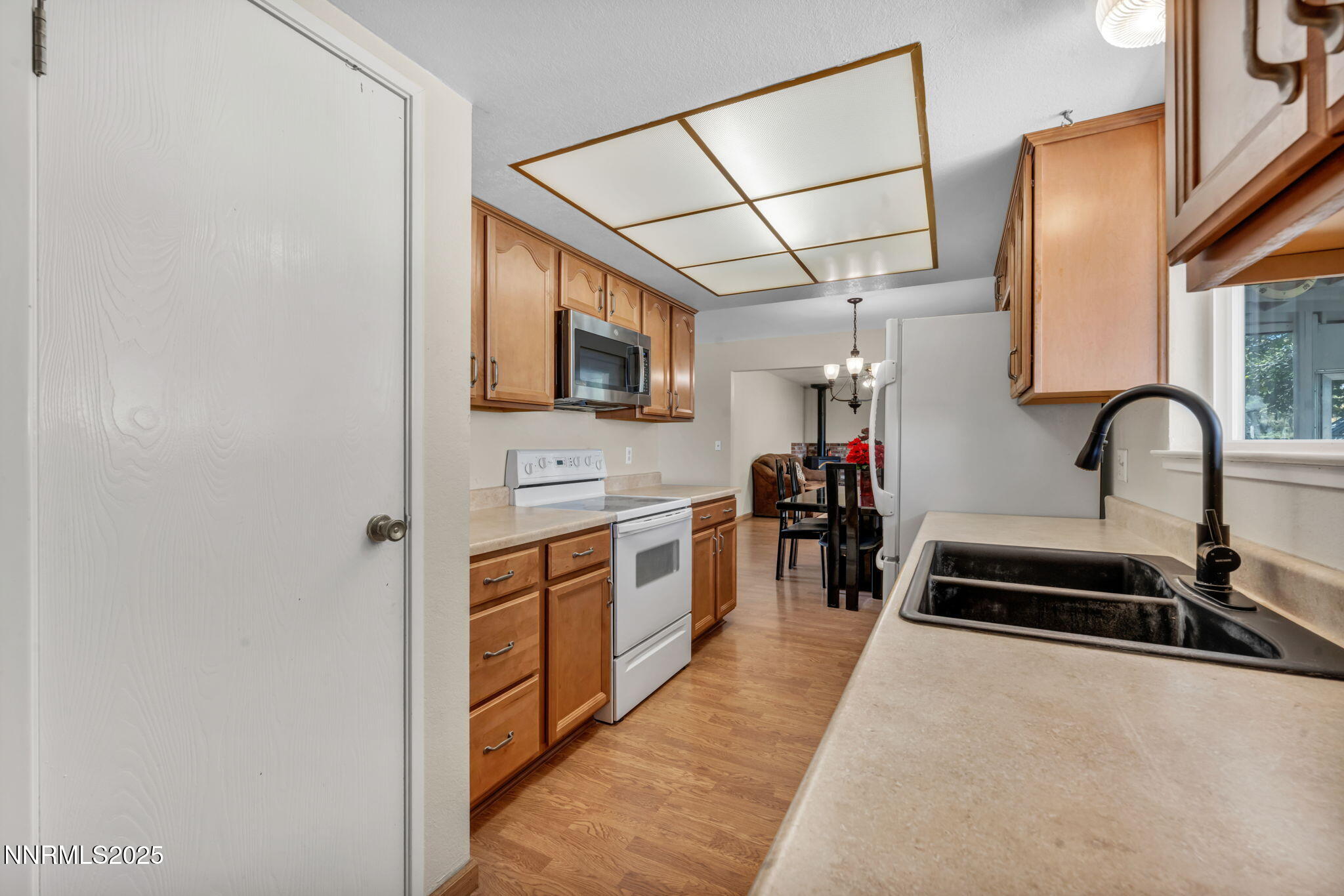 836 E Street Fernley, NV 89408 - Photo 15 of 53 62-web-or-mls-836-e-st