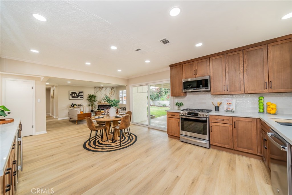 1475 Grove Upland, CA 91786 - Photo 10 of 51