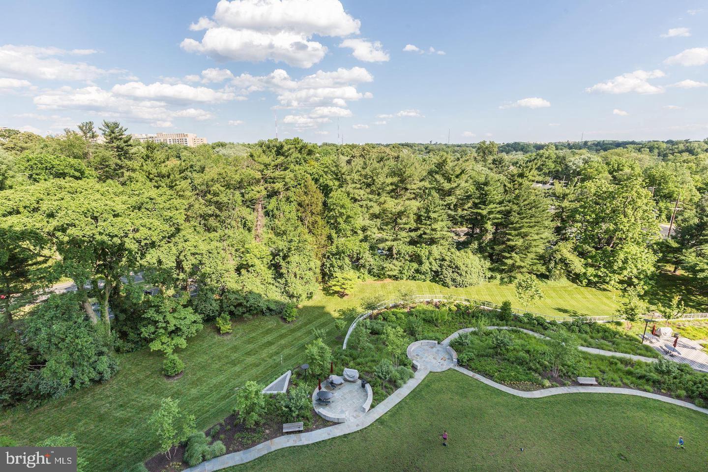5101 River Road, Unit 1905 Bethesda, MD 20816 - Photo 27 of 32 View of the Grounds