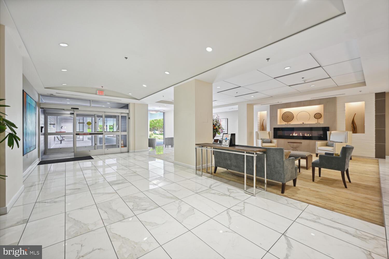5101 River Road, Unit 1905 Bethesda, MD 20816 - Photo 3 of 32 Elegant Lobby
