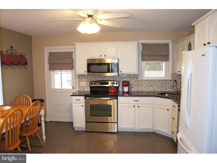 203 West Forestview Road Brookhaven, PA 19015 - Photo 6 of 25 Kitchen