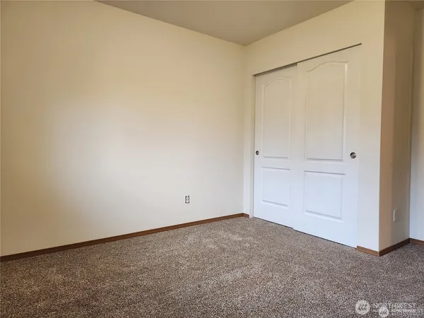 $1,995 | 240 Poplar Street, Port Orchard, WA 98366