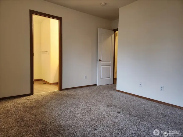 $1,995 | 240 Poplar Street, Port Orchard, WA 98366