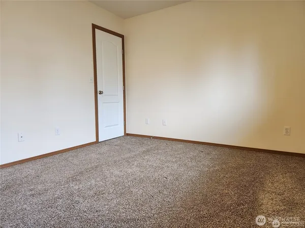 $1,995 | 240 Poplar Street, Port Orchard, WA 98366