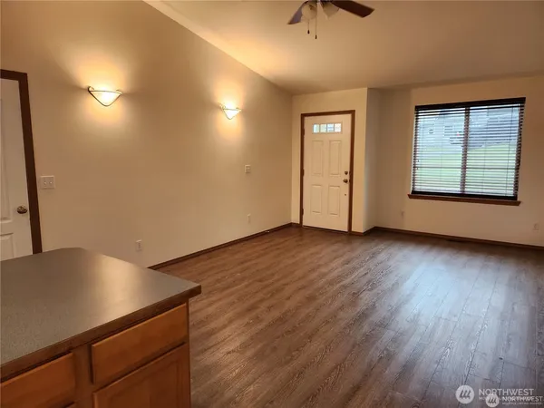 $1,995 | 240 Poplar Street, Port Orchard, WA 98366