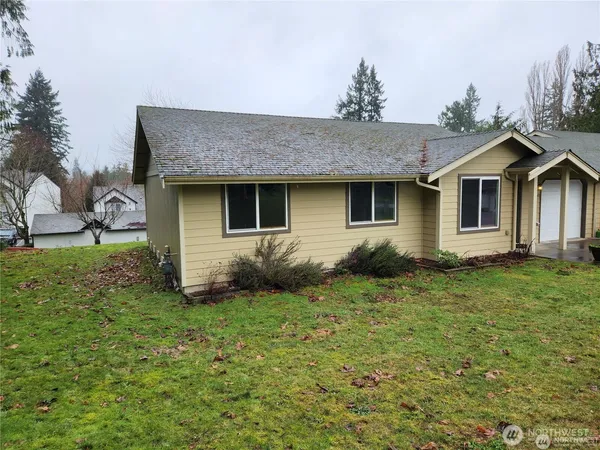 $1,995 | 240 Poplar Street, Port Orchard, WA 98366