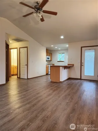 $1,995 | 240 Poplar Street, Port Orchard, WA 98366