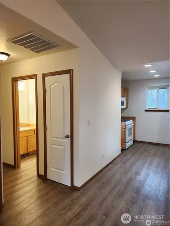 $1,995 | 240 Poplar Street, Port Orchard, WA 98366