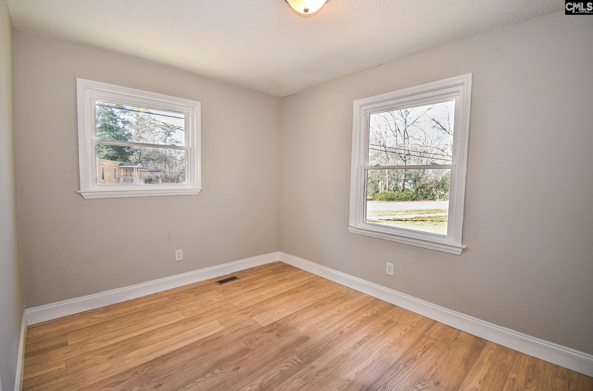 5400 Pinestraw Road Columbia, SC 29206 - Photo 14 of 39
