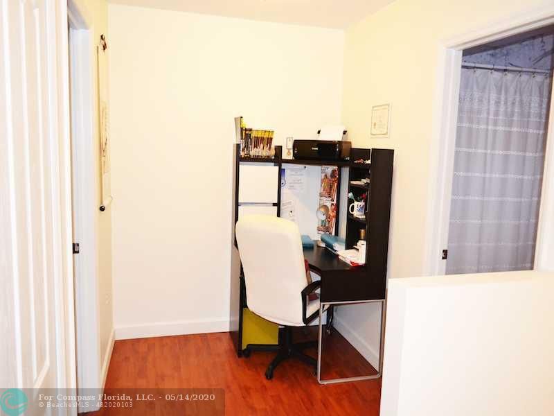 2883 Southwest 129th Terrace Miramar, FL 33027 - Photo 11 of 15 Exterior Front