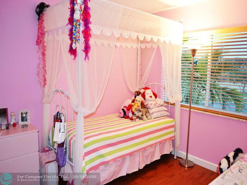 2883 Southwest 129th Terrace Miramar, FL 33027 - Photo 12 of 15 Exterior Front