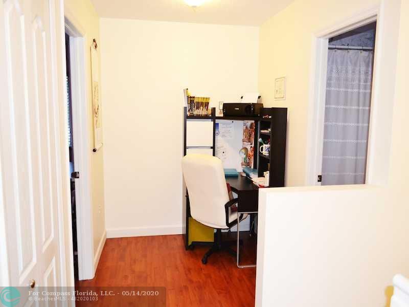 2883 Southwest 129th Terrace Miramar, FL 33027 - Photo 10 of 15 Exterior Front