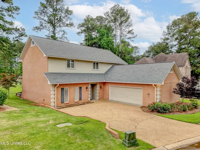 $3,250 | 3099 East Fairway Drive, Brandon, MS 39047