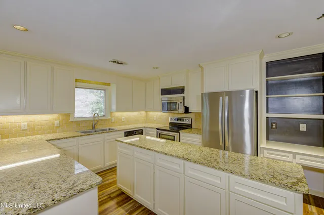 $3,250 | 3099 East Fairway Drive, Brandon, MS 39047