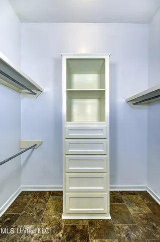 $3,250 | 3099 East Fairway Drive, Brandon, MS 39047