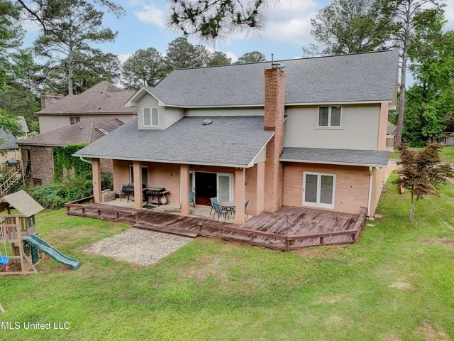 $3,250 | 3099 East Fairway Drive, Brandon, MS 39047