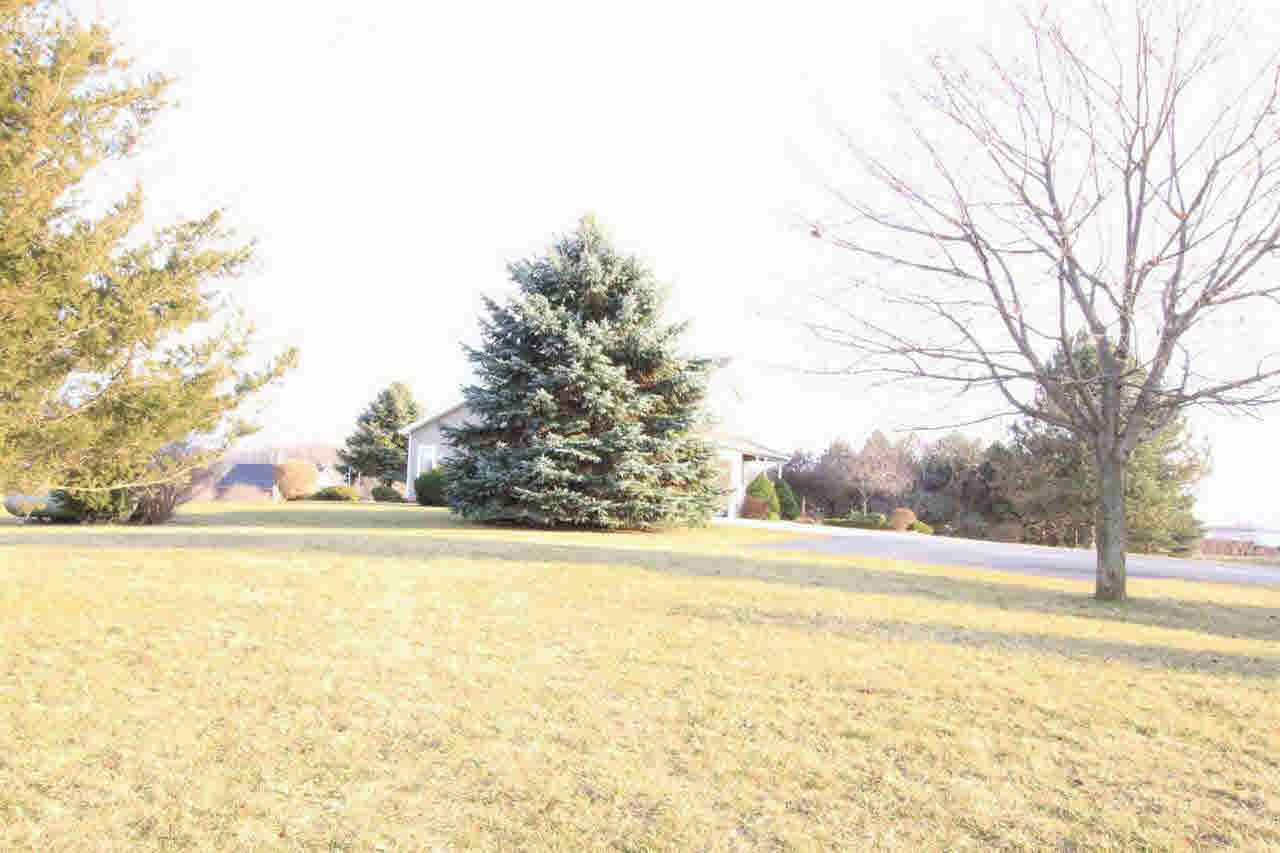 13253 Pierce Road Byron, MI 48418 - Photo 27 of 36 21264431-26.JPG