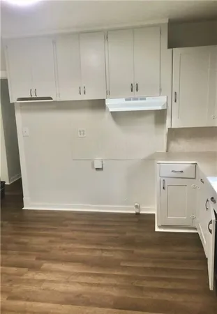 $1,400 | 706 West Yoakum Avenue, Kingsville, TX 78363