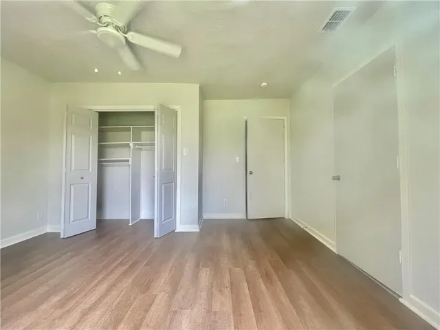 $1,400 | 706 West Yoakum Avenue, Kingsville, TX 78363