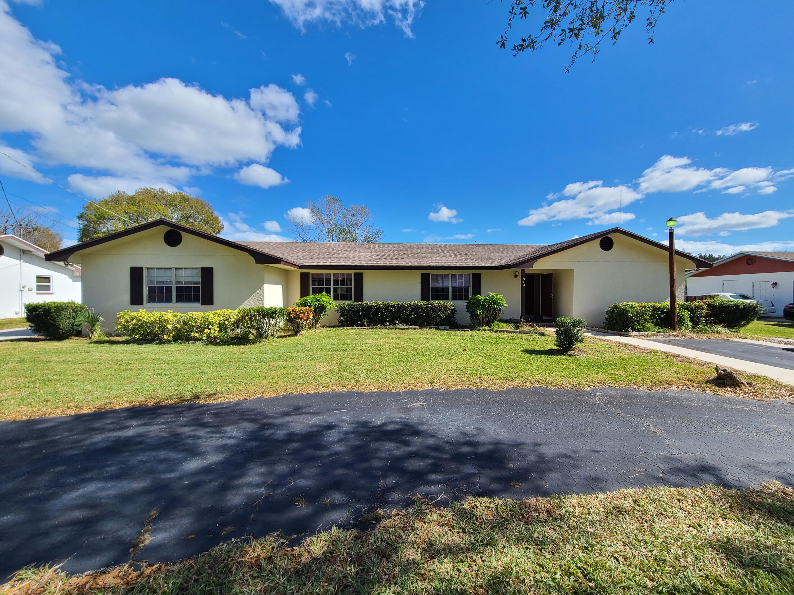 812 Hartman Road Fort Pierce, FL 34947 - Photo 4 of 15 20220119_125043
