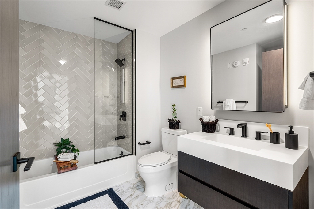 55 Lagrange Street, Unit 1904 Boston, MA 02116 - Photo 16 of 28