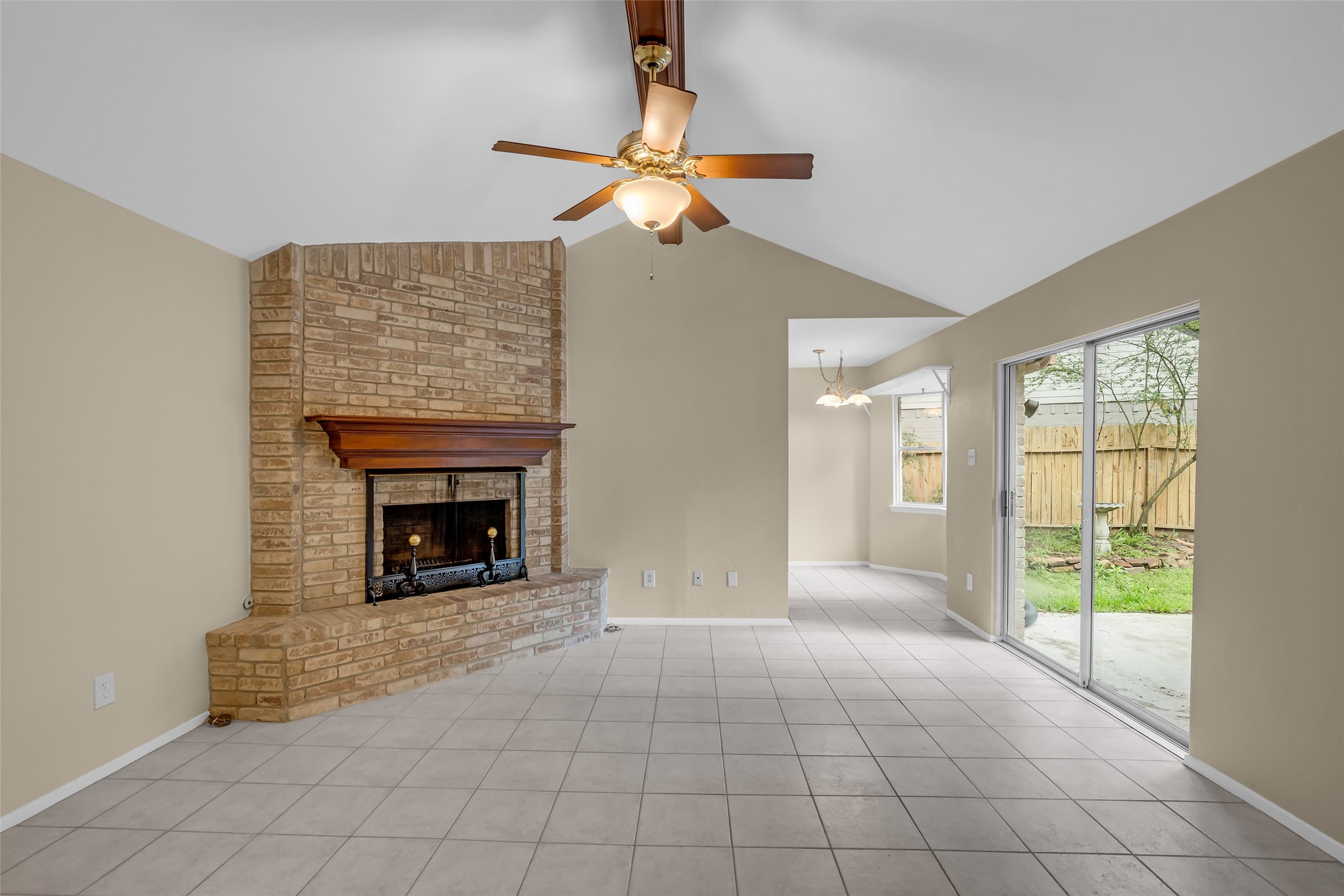 25 North Deerfoot Circle Spring, TX 77380 - Photo 7 of 25