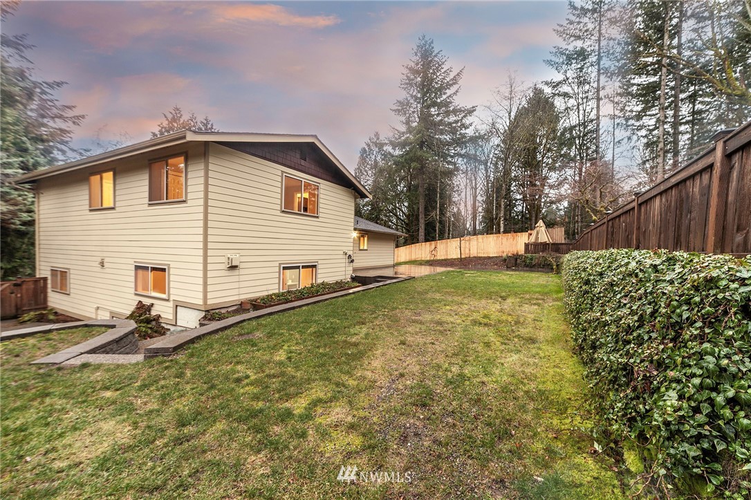 13631 196th Avenue Southeast Renton, WA 98059 - Photo 13 of 17