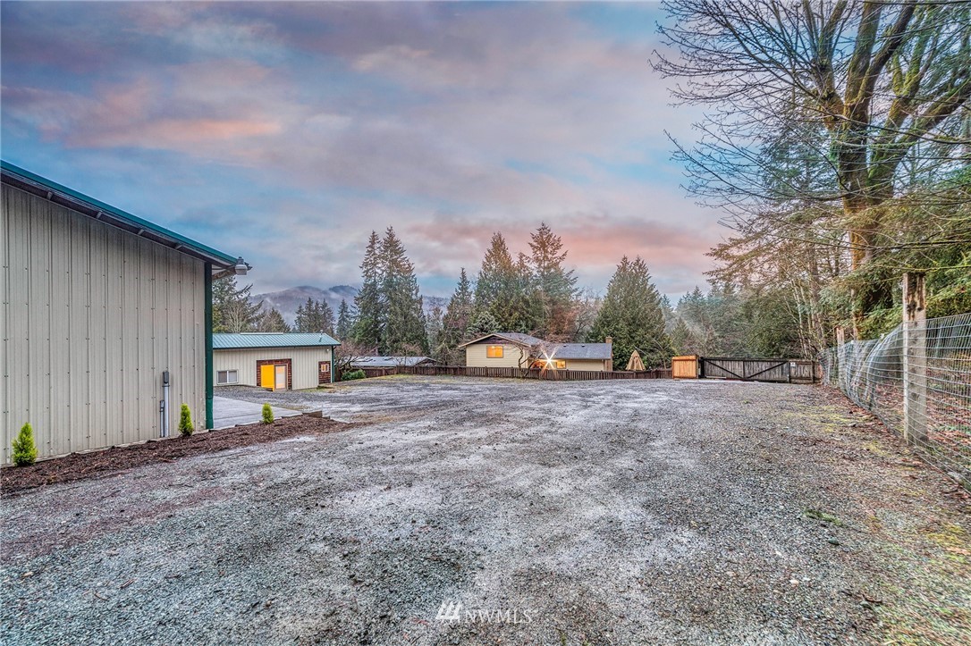 13631 196th Avenue Southeast Renton, WA 98059 - Photo 15 of 17