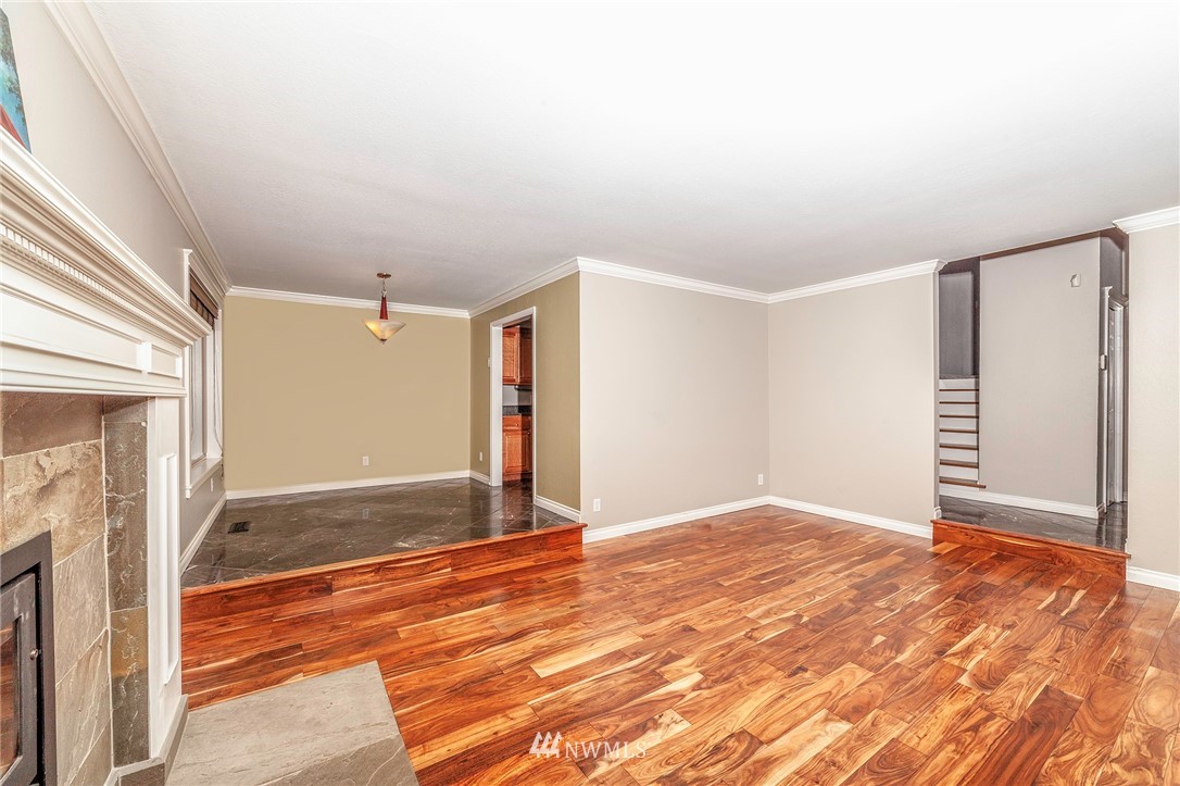 13631 196th Avenue Southeast Renton, WA 98059 - Photo 3 of 17