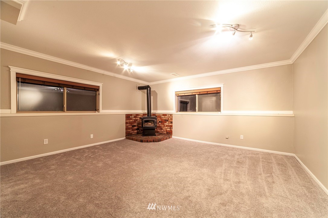 13631 196th Avenue Southeast Renton, WA 98059 - Photo 10 of 17