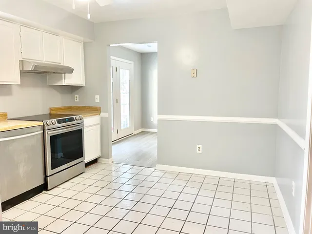 a kitchen with a stove