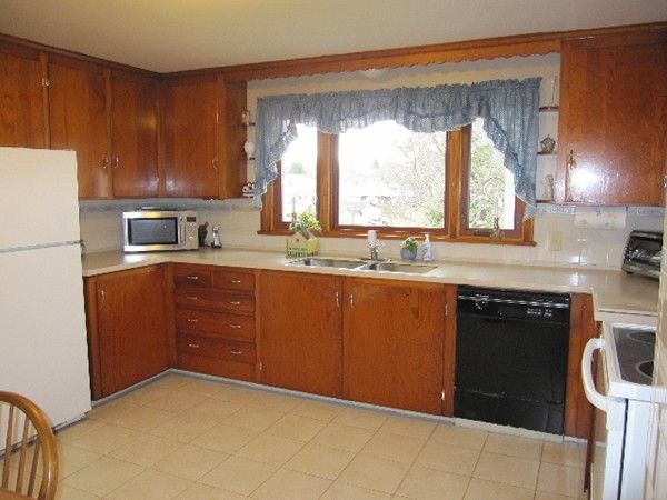 1347 New Boston Road Fall River, MA 02720 - Photo 10 of 22 Gallery Image 10