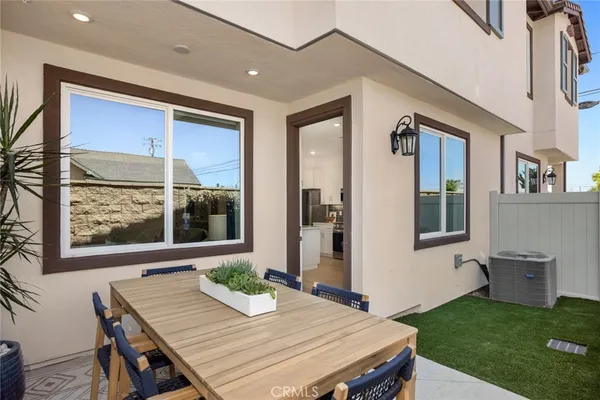 $999,990 | 7005 Solara Way, Westminster, CA 92683