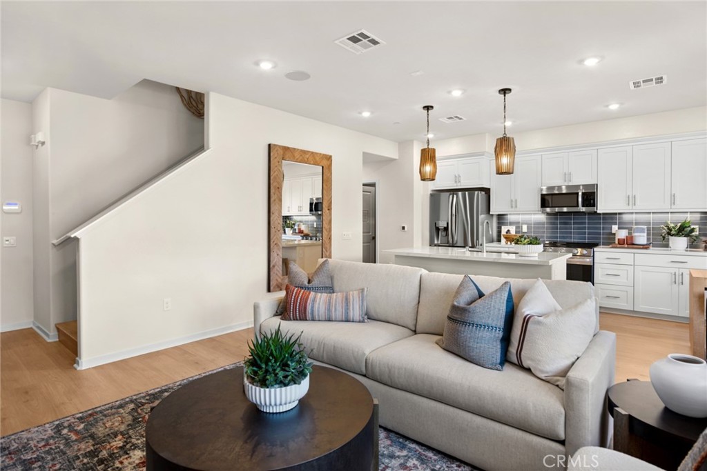 7005 Solara Way Westminster, CA 92683 - Photo 16 of 17