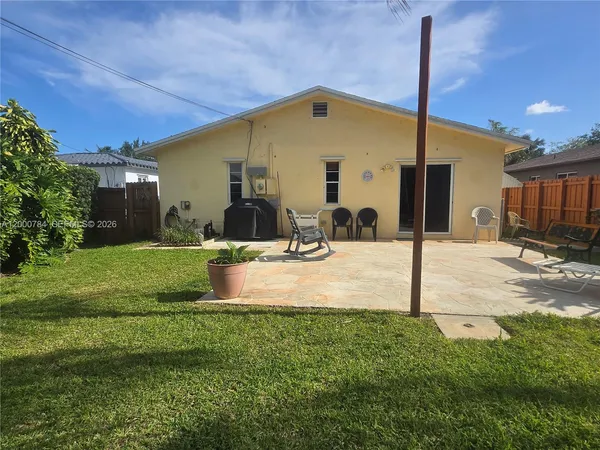$585,000 | 2635 Taylor Street, Hollywood, FL 33020