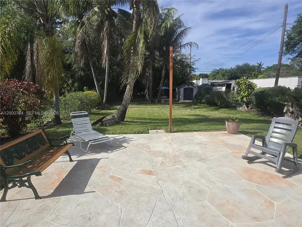 $585,000 | 2635 Taylor Street, Hollywood, FL 33020