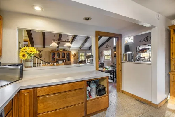 $399,777 | 615 Lake Viking Terrace, Gallatin, MO 64640