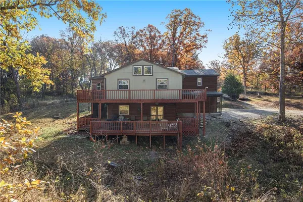 $399,777 | 615 Lake Viking Terrace, Gallatin, MO 64640